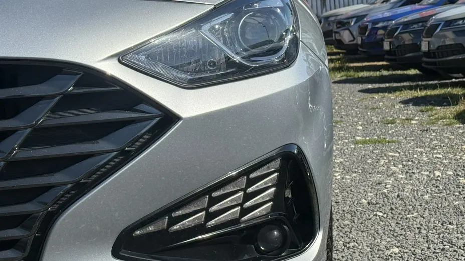 HYUNDAI i30 -