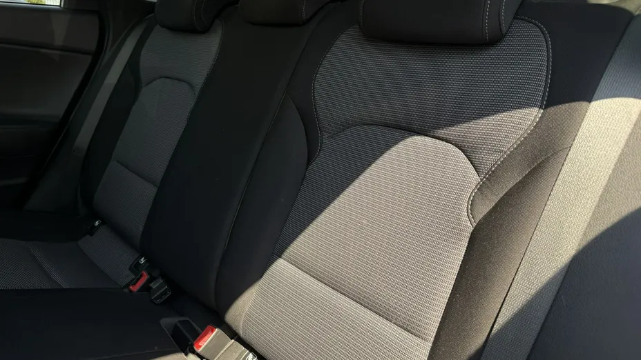 HYUNDAI i30 -