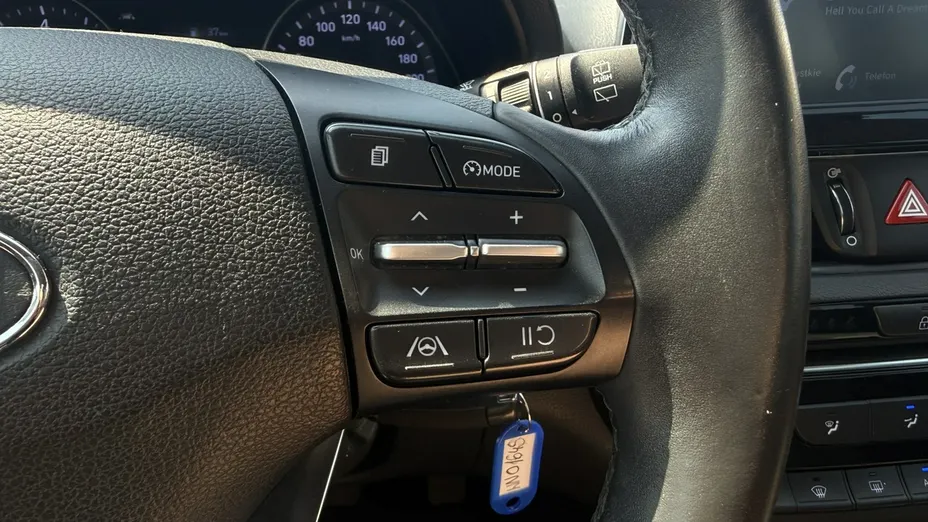 HYUNDAI i30 -