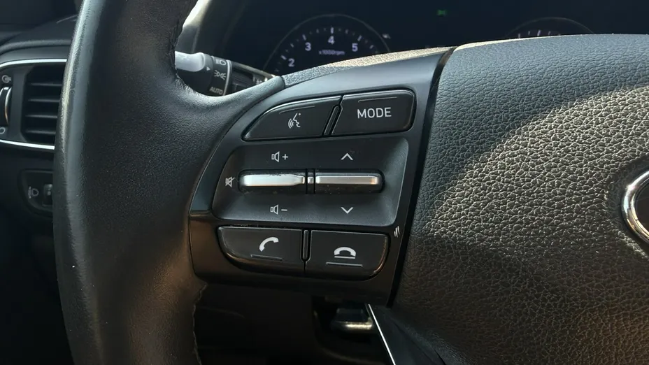 HYUNDAI i30 -