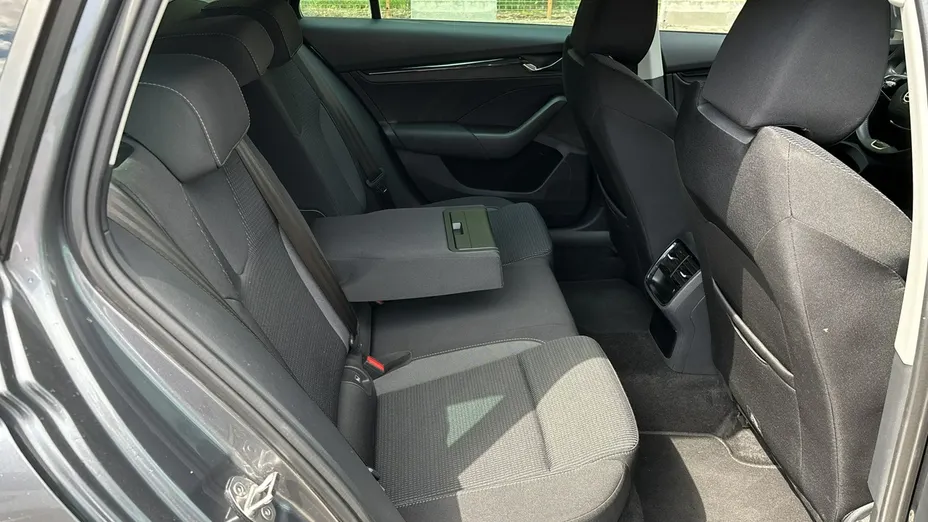 SKODA Octavia -