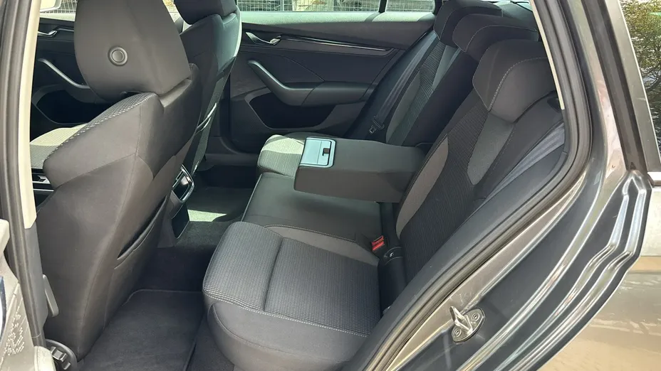 SKODA Octavia -