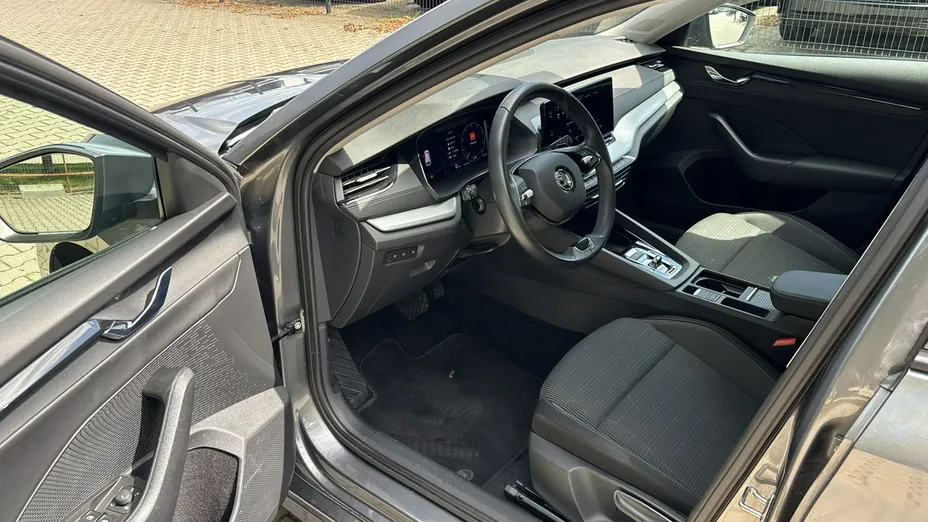 SKODA Octavia -