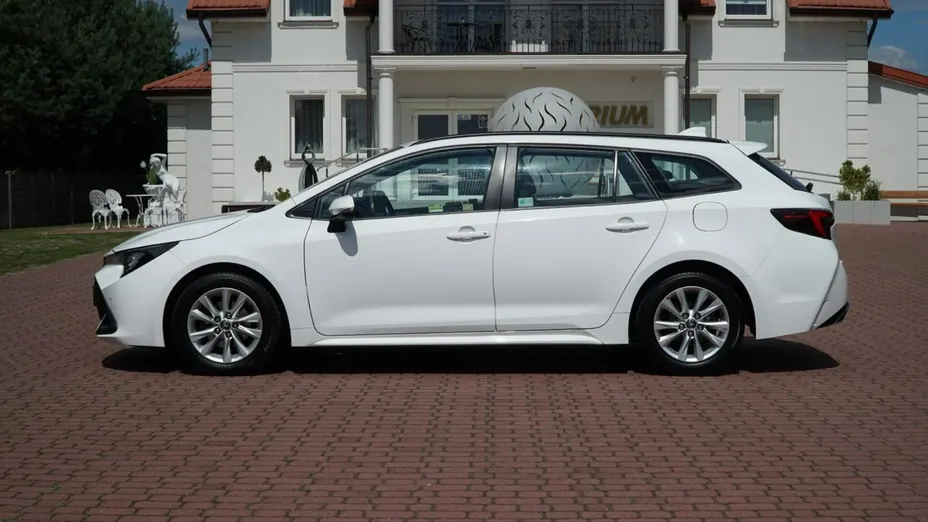 TOYOTA Corolla -