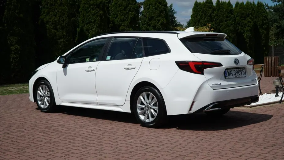 TOYOTA Corolla -