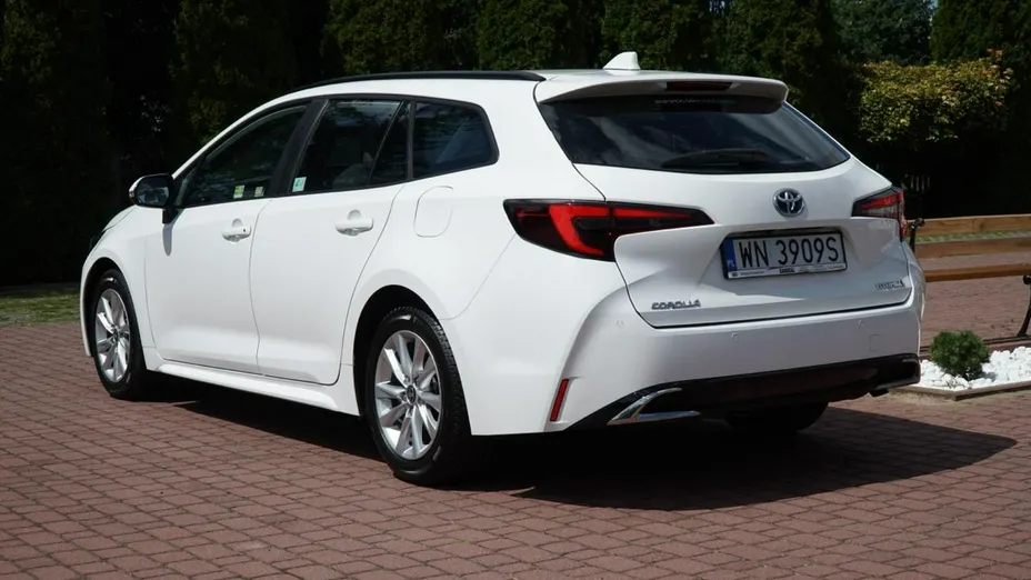 TOYOTA Corolla -