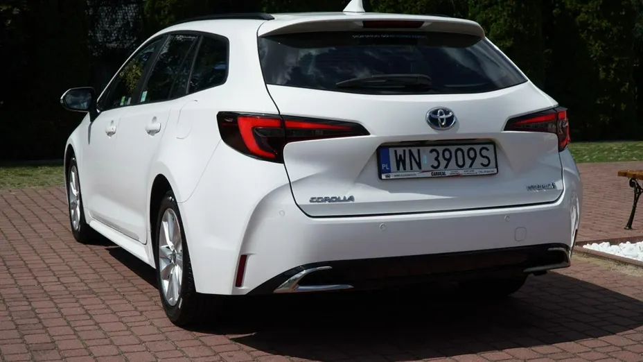 TOYOTA Corolla -