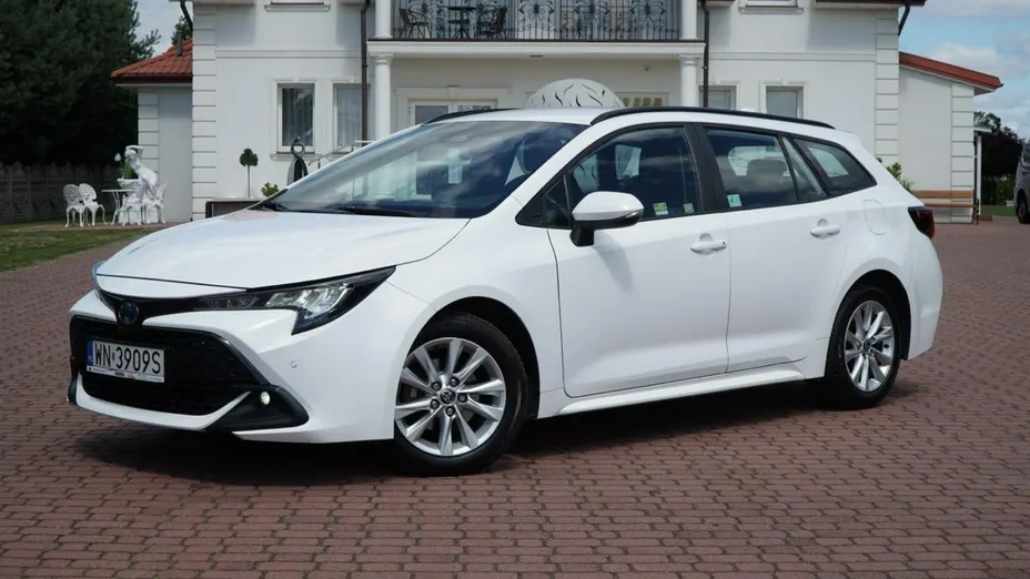 TOYOTA Corolla -