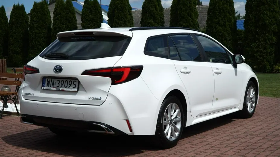 TOYOTA Corolla -