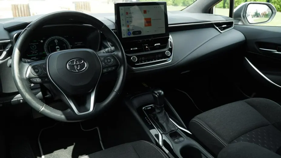 TOYOTA Corolla -