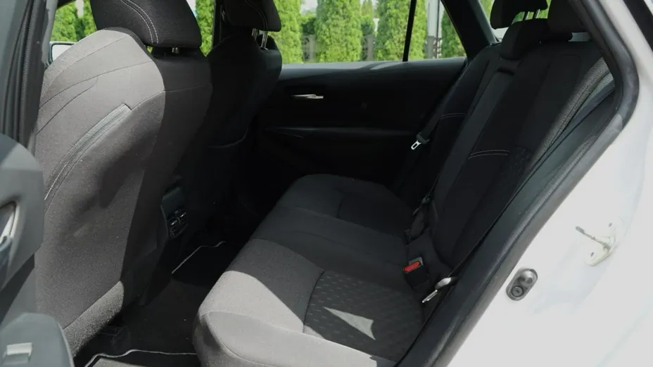 TOYOTA Corolla -
