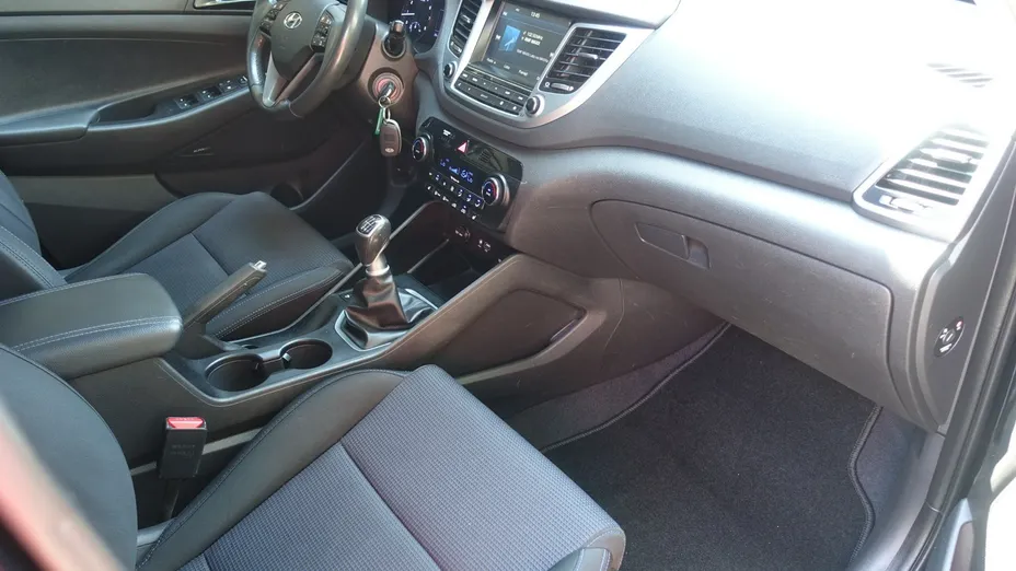 HYUNDAI Tucson -
