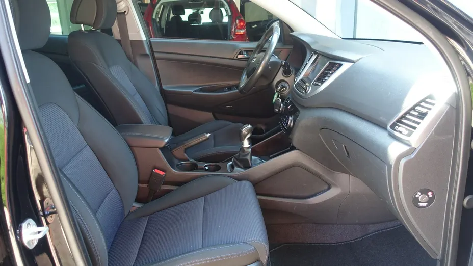 HYUNDAI Tucson -