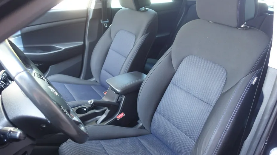 HYUNDAI Tucson -