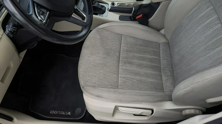 SKODA Octavia -