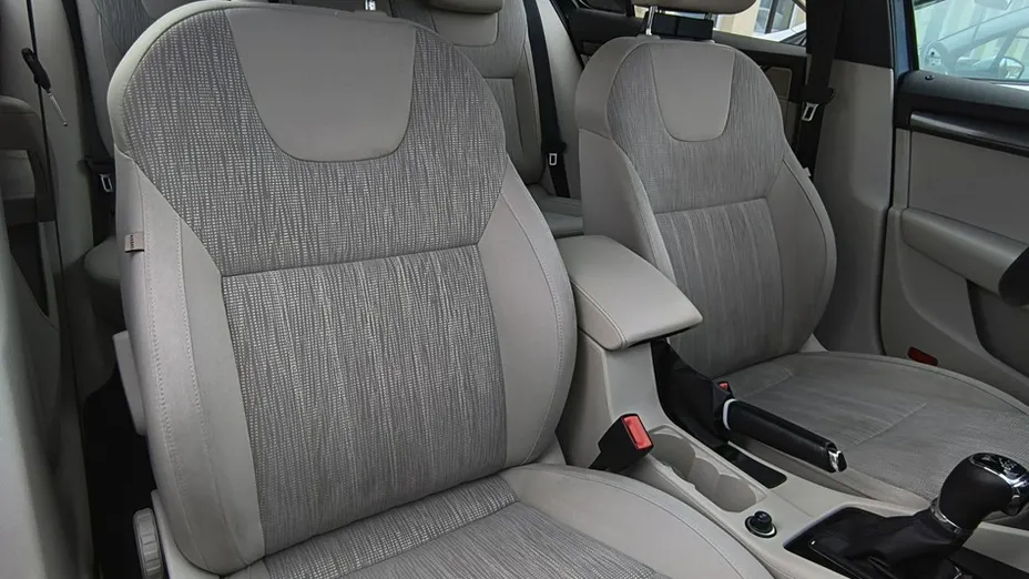 SKODA Octavia -