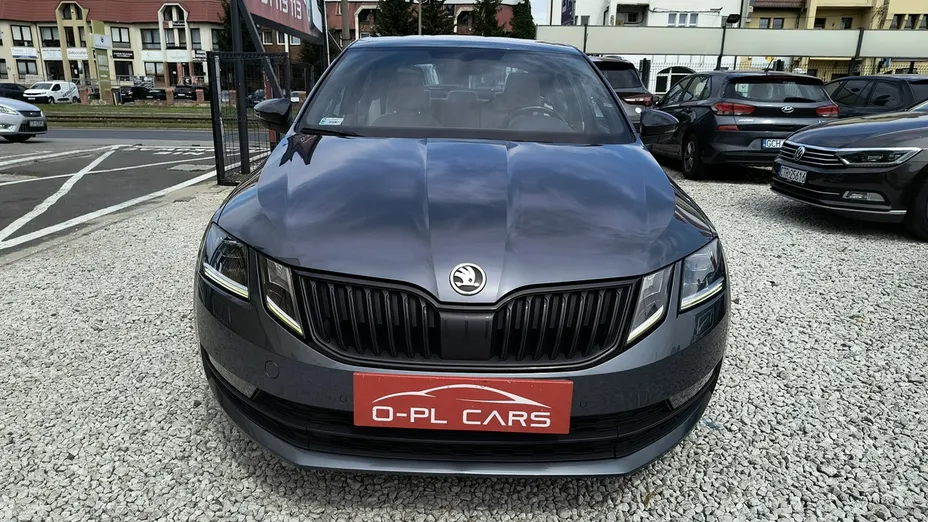 SKODA Octavia -