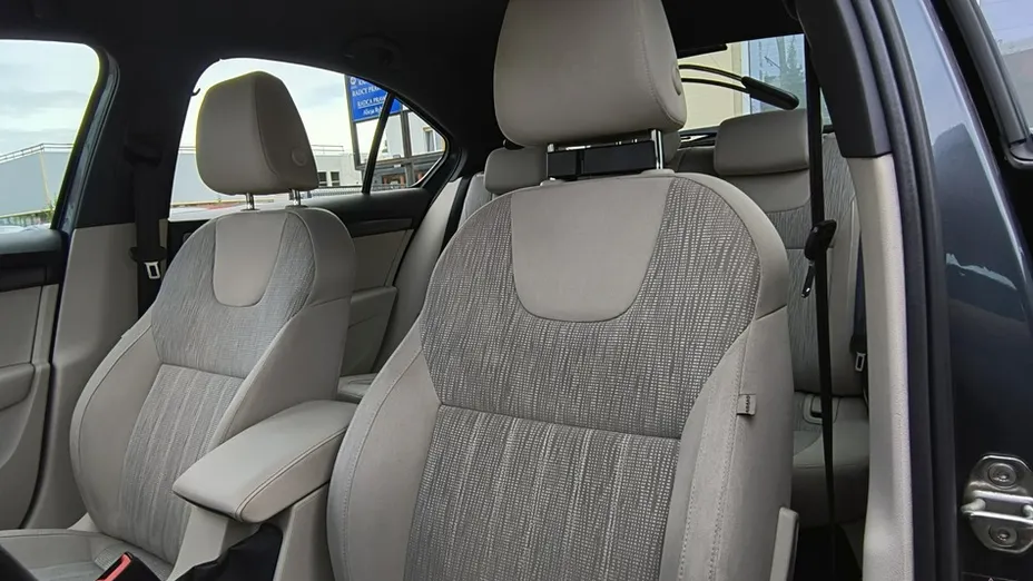 SKODA Octavia -