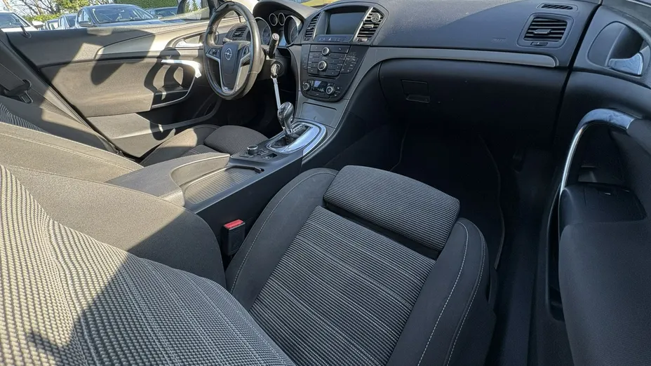 OPEL Insignia -