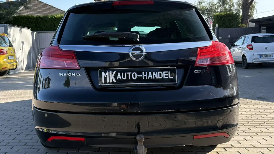OPEL Insignia -