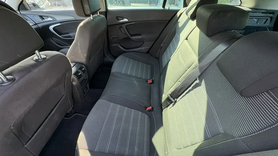 OPEL Insignia -