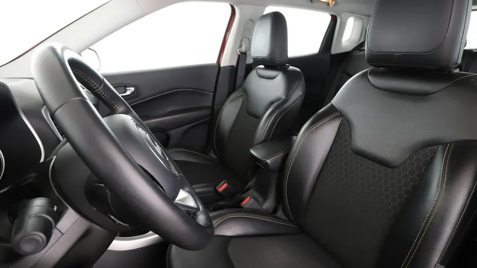 JEEP Compass -