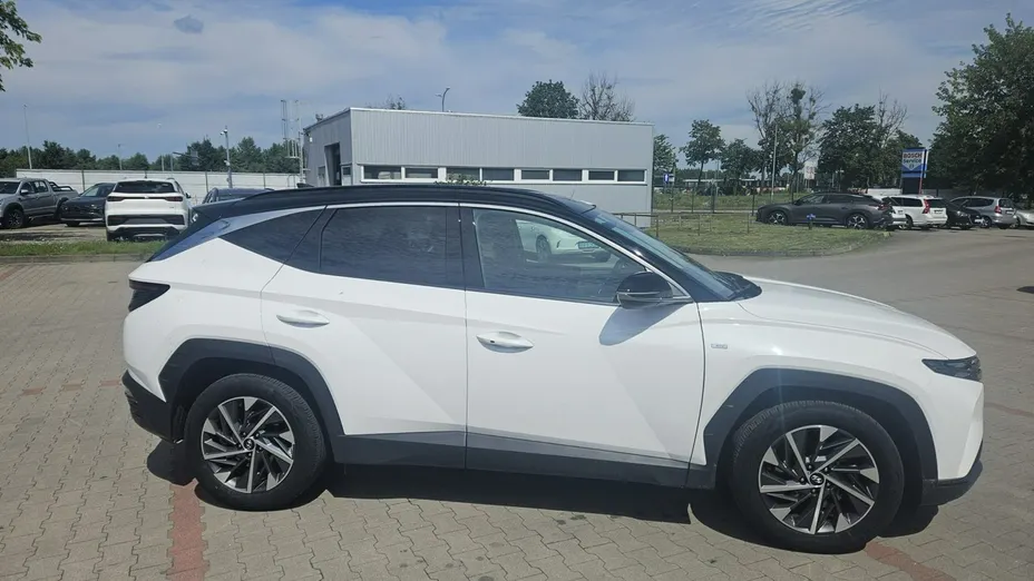 HYUNDAI Tucson -