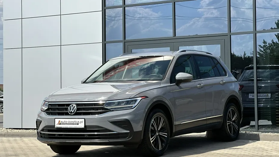 VOLKSWAGEN Tiguan -