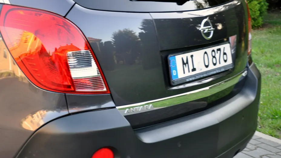 OPEL Antara -