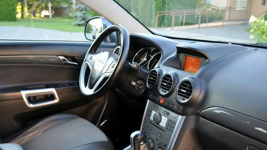 OPEL Antara -