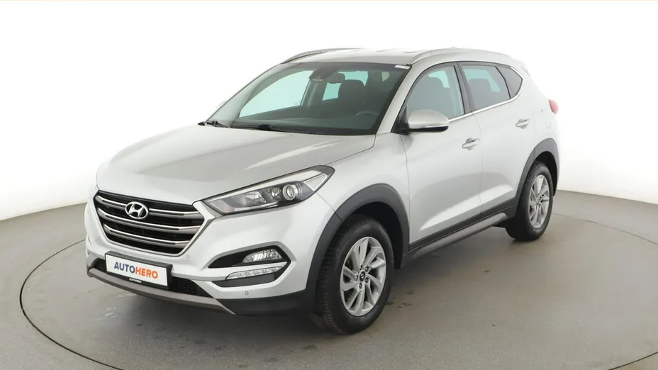HYUNDAI Tucson -