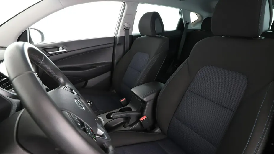 HYUNDAI Tucson -