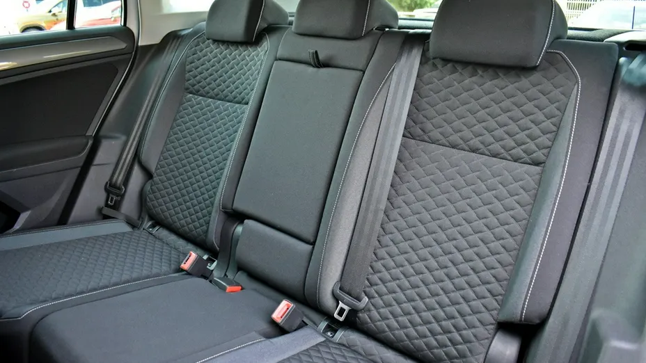 VOLKSWAGEN Tiguan -