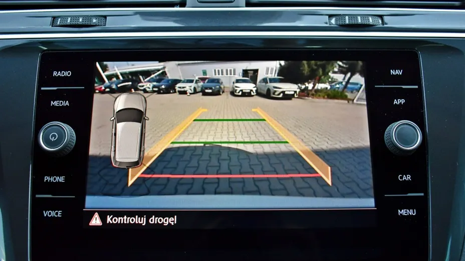 VOLKSWAGEN Tiguan -
