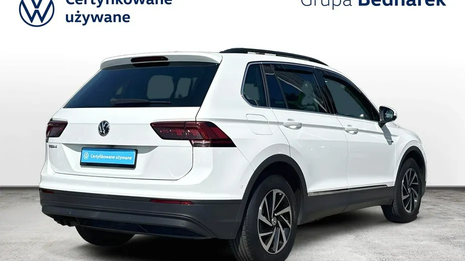 VOLKSWAGEN Tiguan -