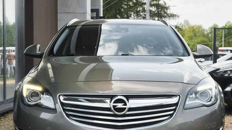 OPEL Insignia -
