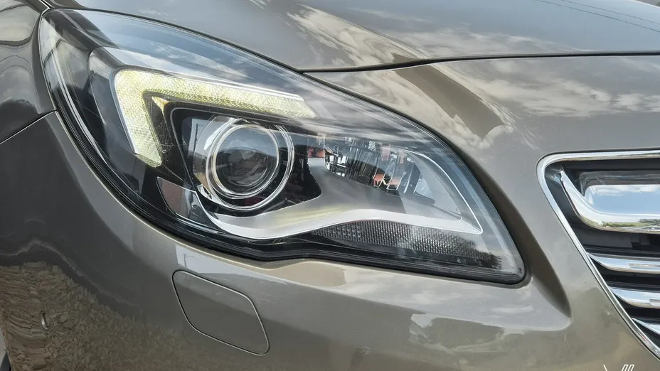 OPEL Insignia -
