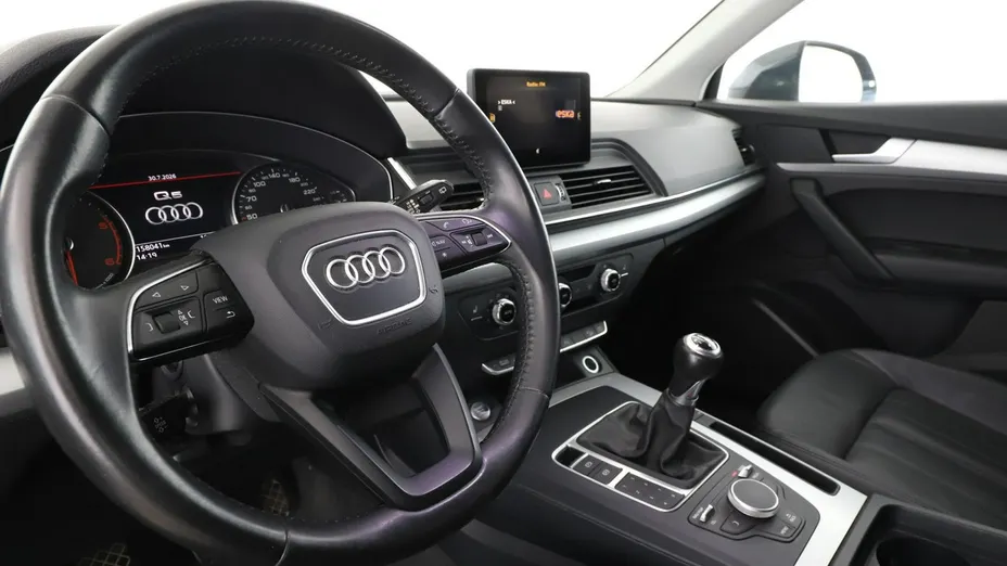 AUDI Q5 -