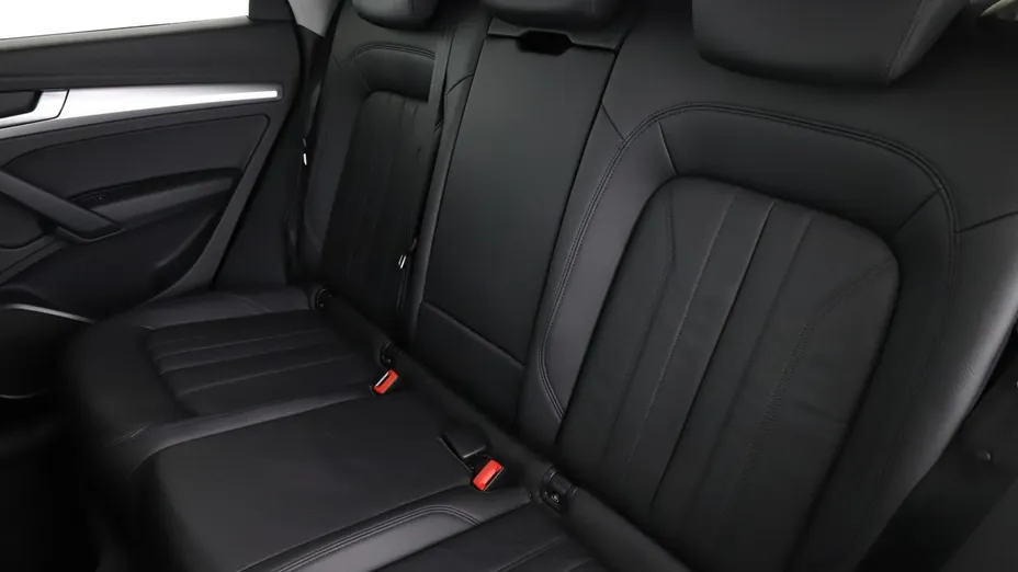AUDI Q5 -