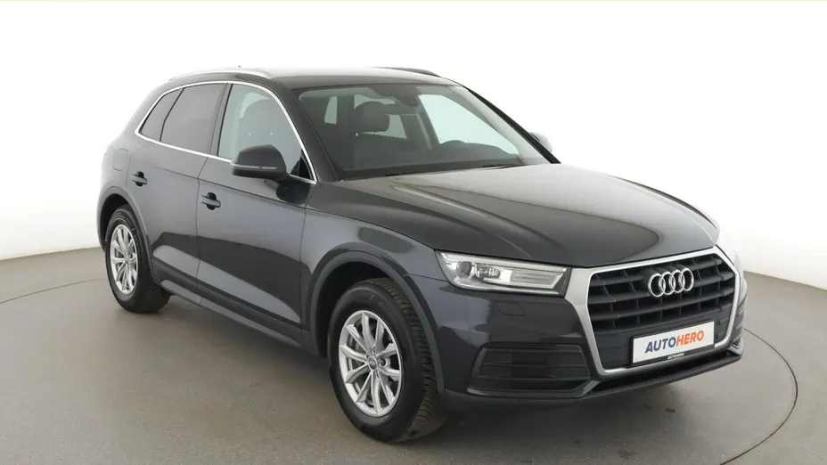 AUDI Q5 -