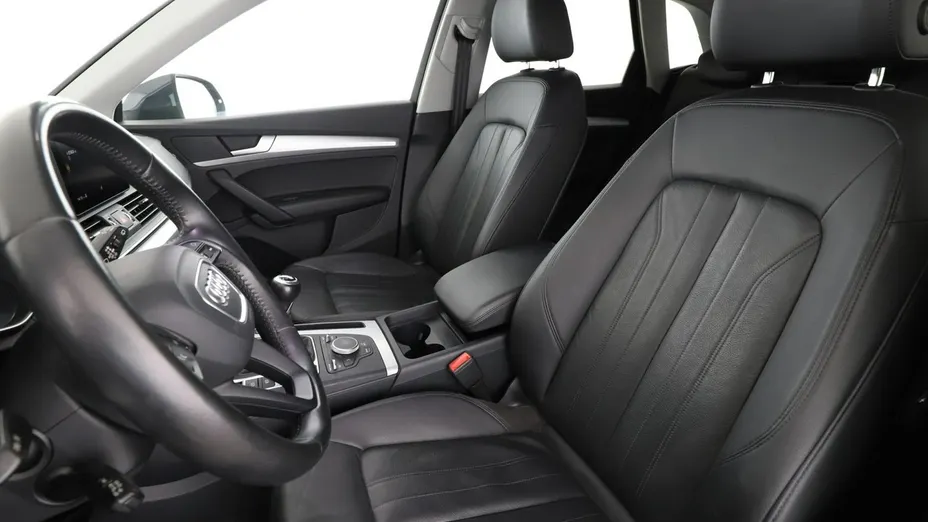AUDI Q5 -