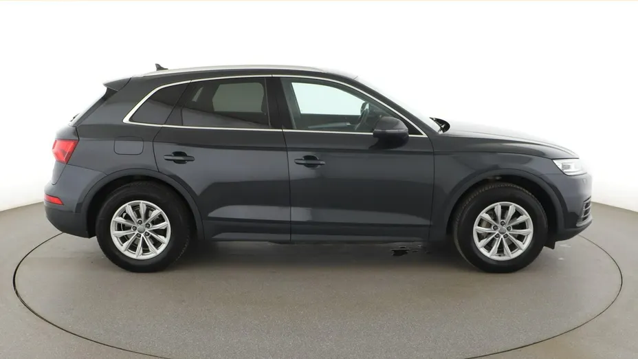 AUDI Q5 -