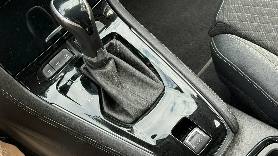 OPEL Grandland X -