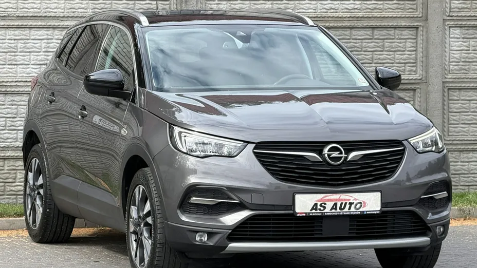OPEL Grandland X -