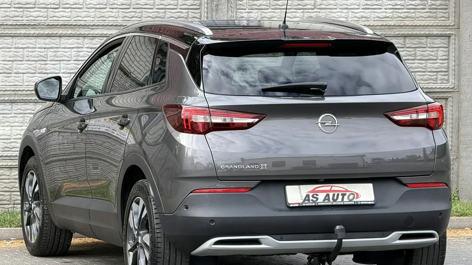 OPEL Grandland X -