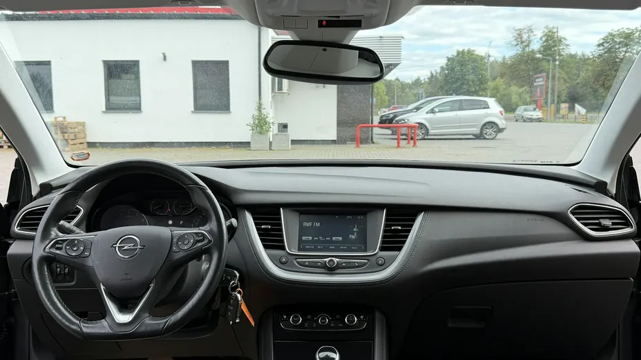 OPEL Grandland X -