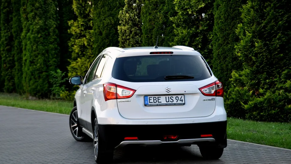 SUZUKI S-Cross -