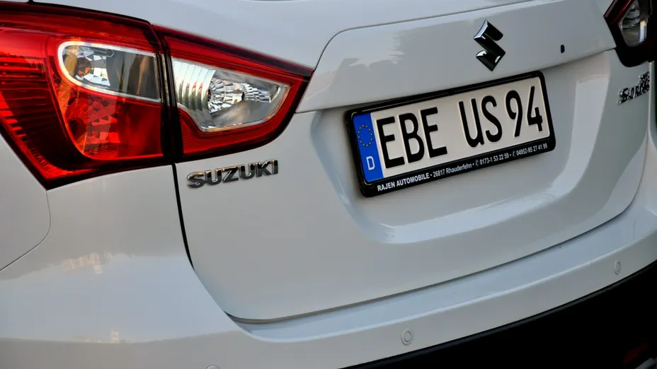SUZUKI S-Cross -