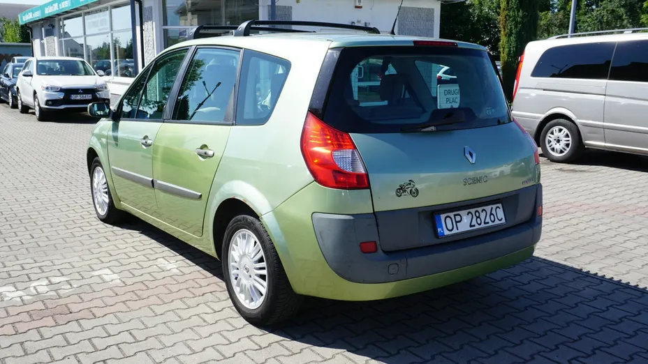 RENAULT Scenic -