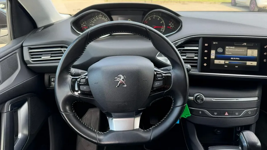 PEUGEOT 308 -